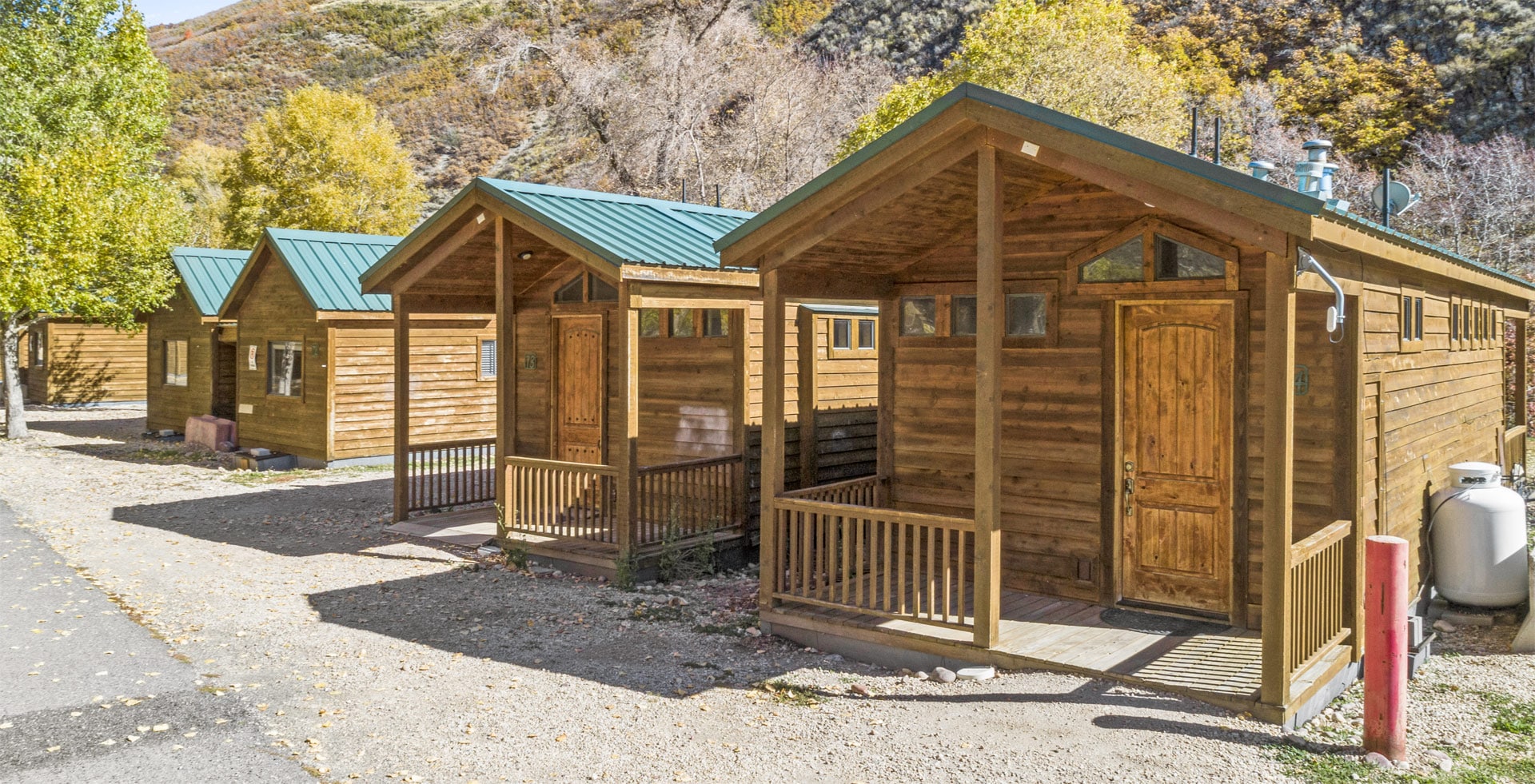 Cabin options at Rivers Edge Campground